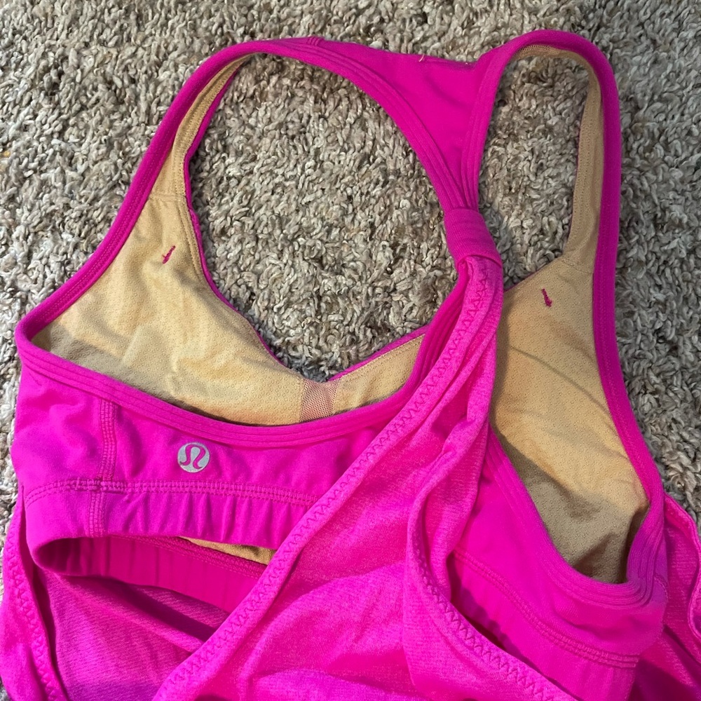 Women’s lululemon athletic tank w/sports bra sz6